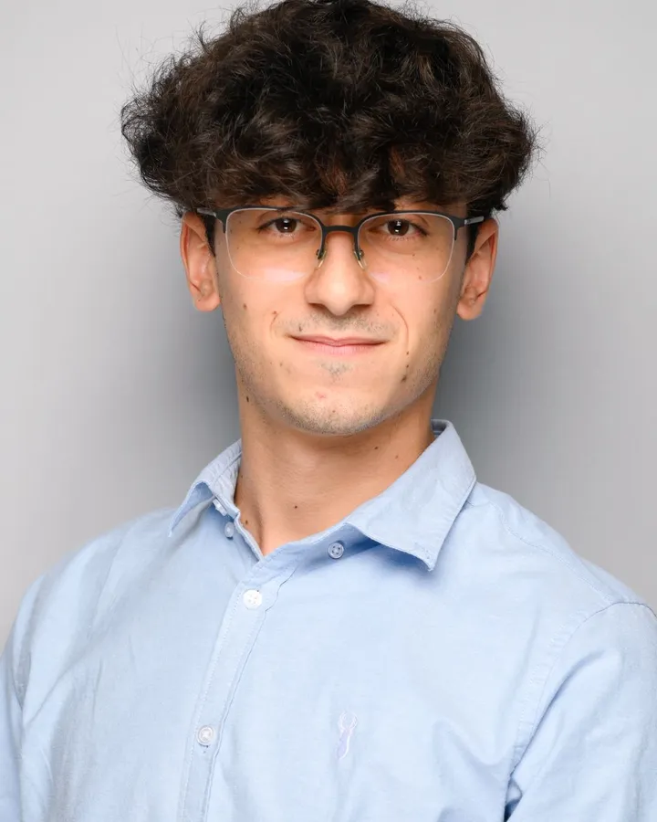 Alex, Chemistry & English tutor